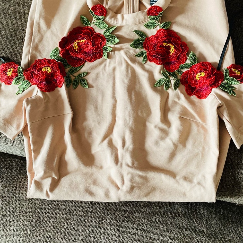 Dress - Picture 3 of 6